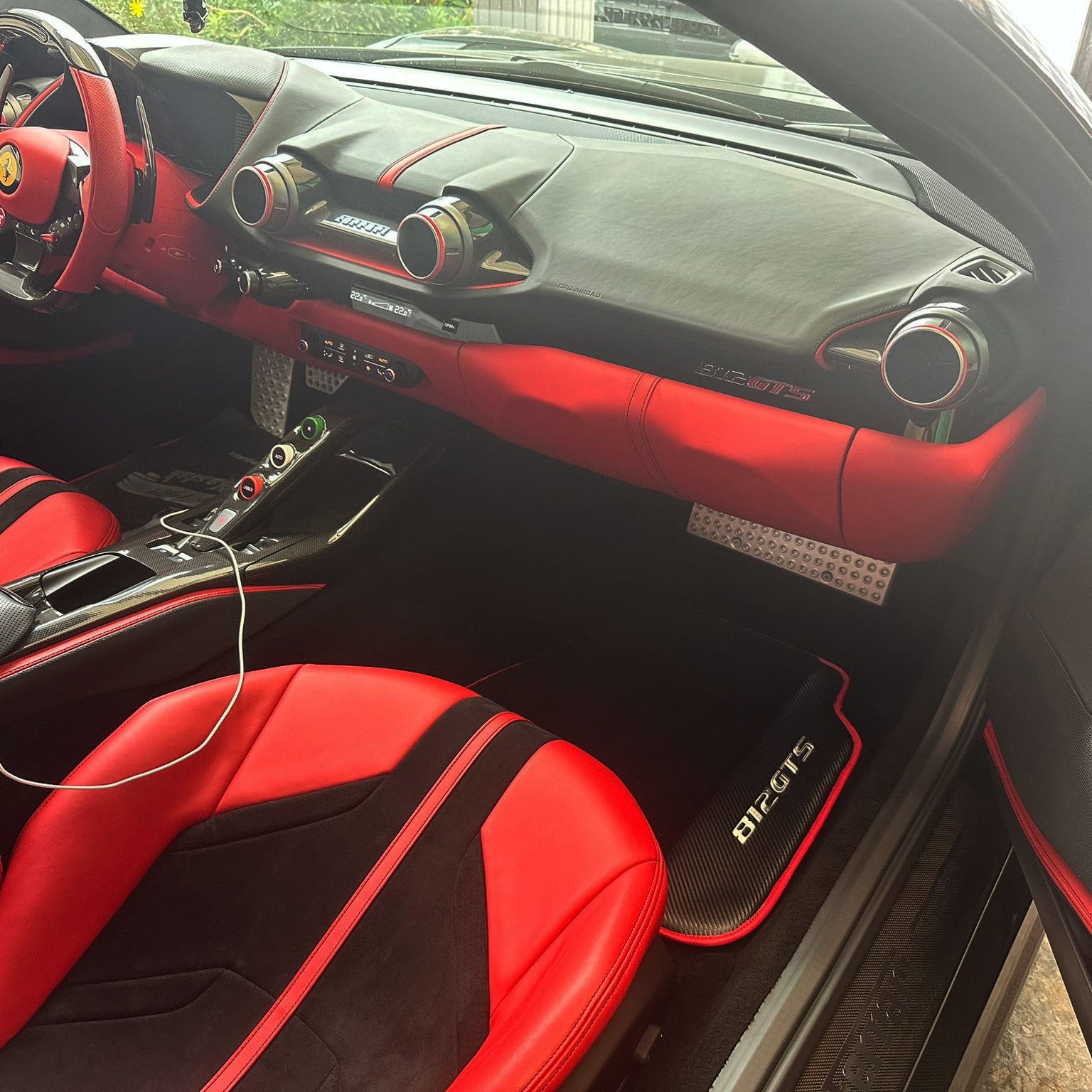 Customizable Floor Mats From Carpet With Leather for Bentley Continental GT (2011–2018) - AutoWin