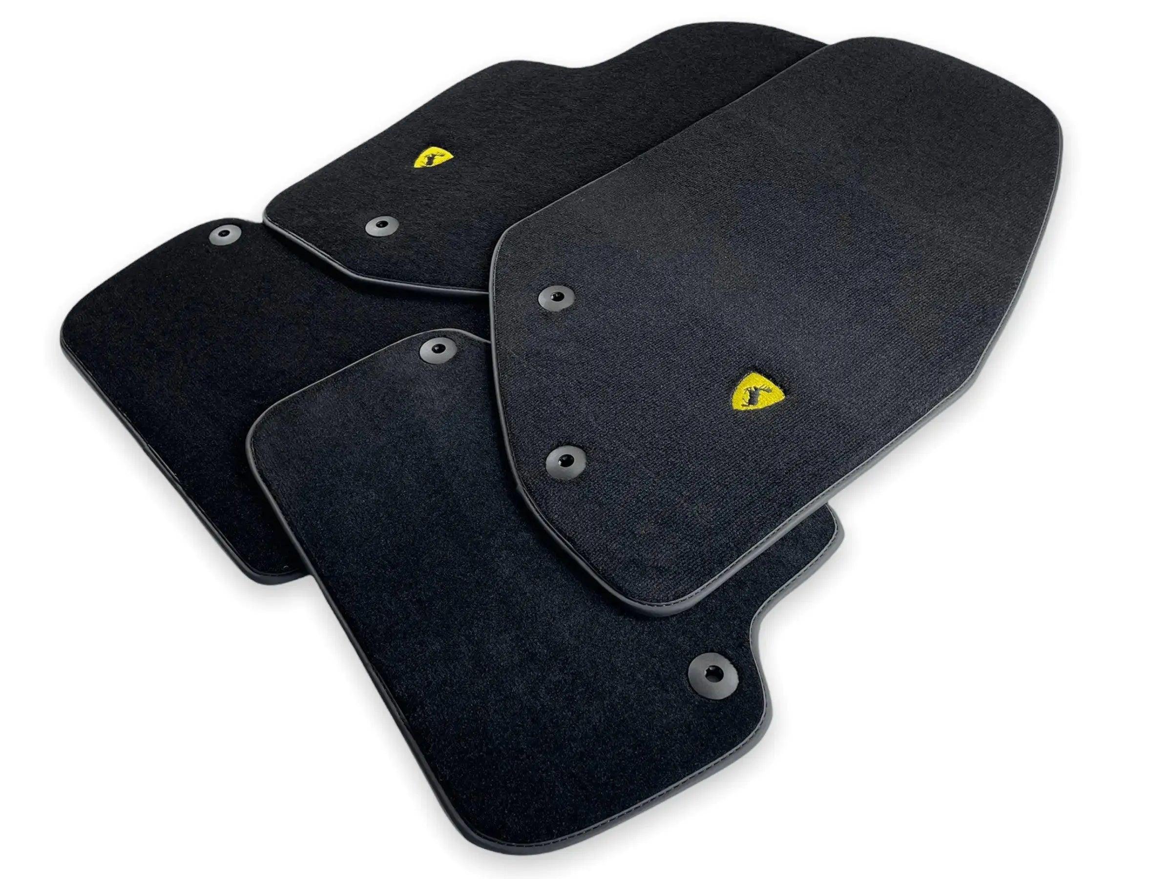 Floor Mats For Volvo XC70 (1997-2000) V70 CX - AutoWin