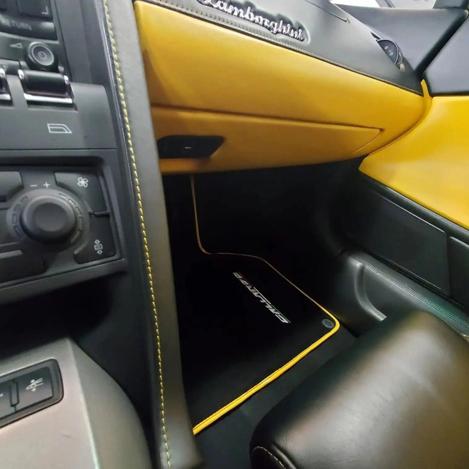 Lamborghini Gallardo Floor Mats