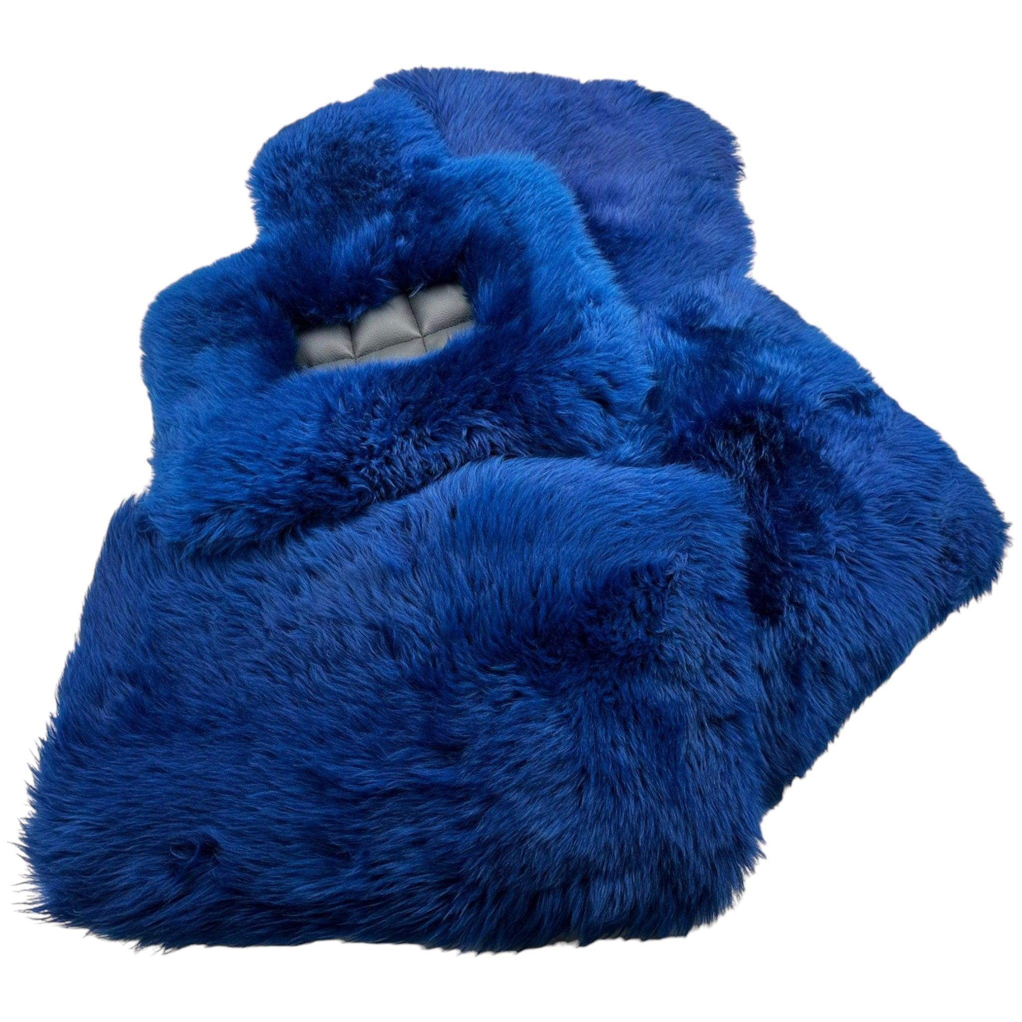 Sheepskin Floor Mats for Aston Martin V12 Vanquish S (2004-2007)