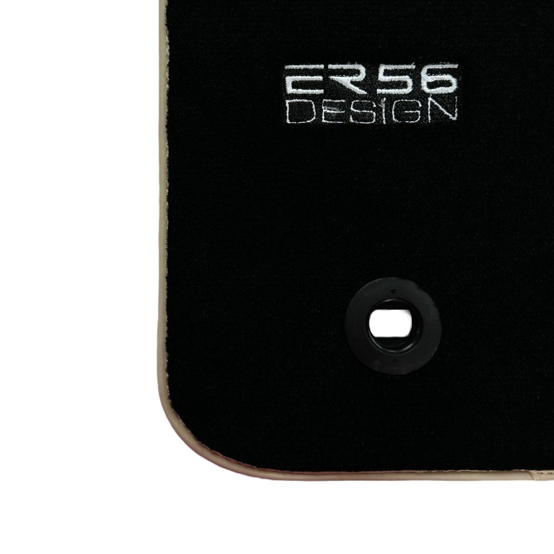 Black Floor Mats For Toyota Hilux (2005-2015) ER56 Design - AutoWin