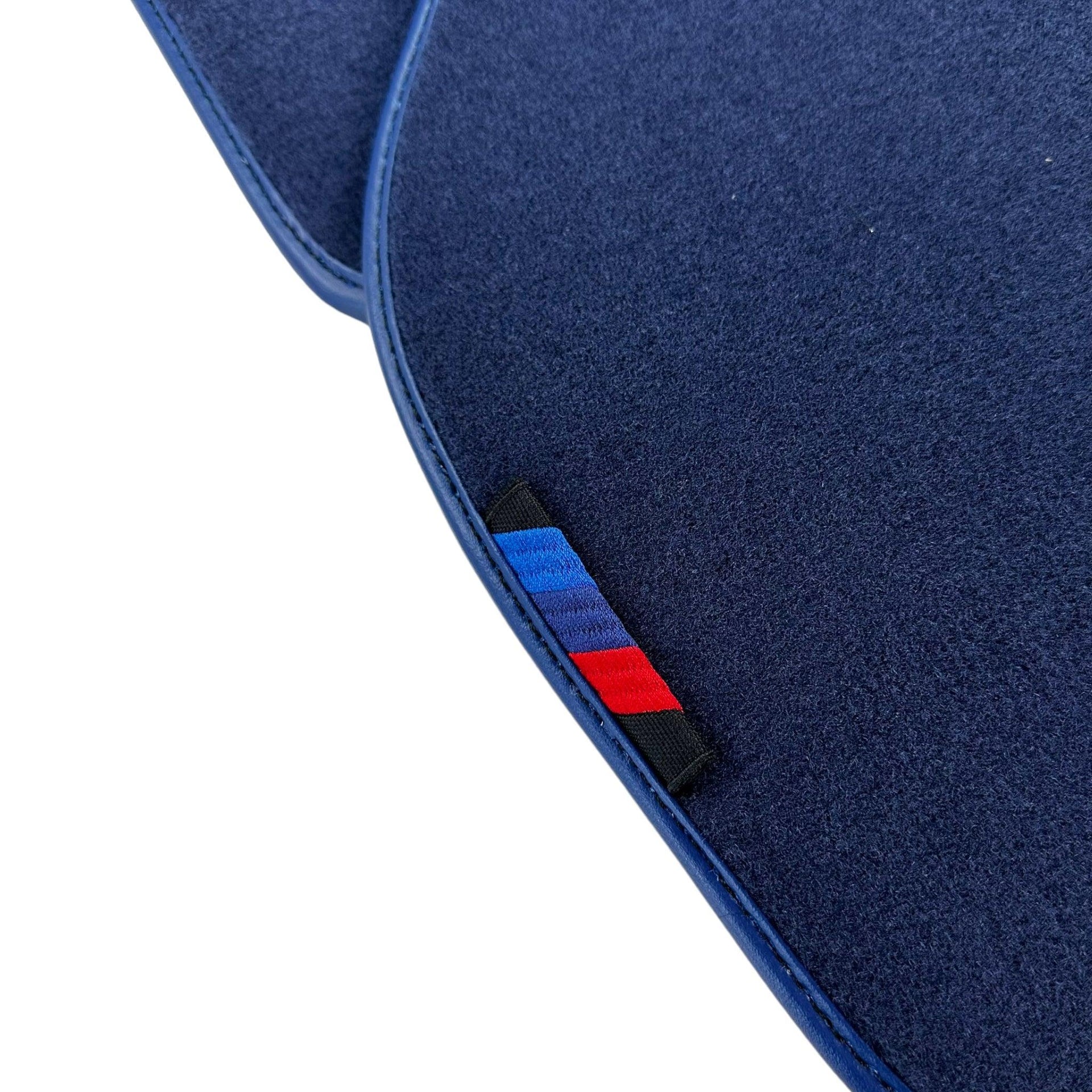 Blue Floor Mats For BMW 5 Series E39 Sedan (1996-2003) - AutoWin