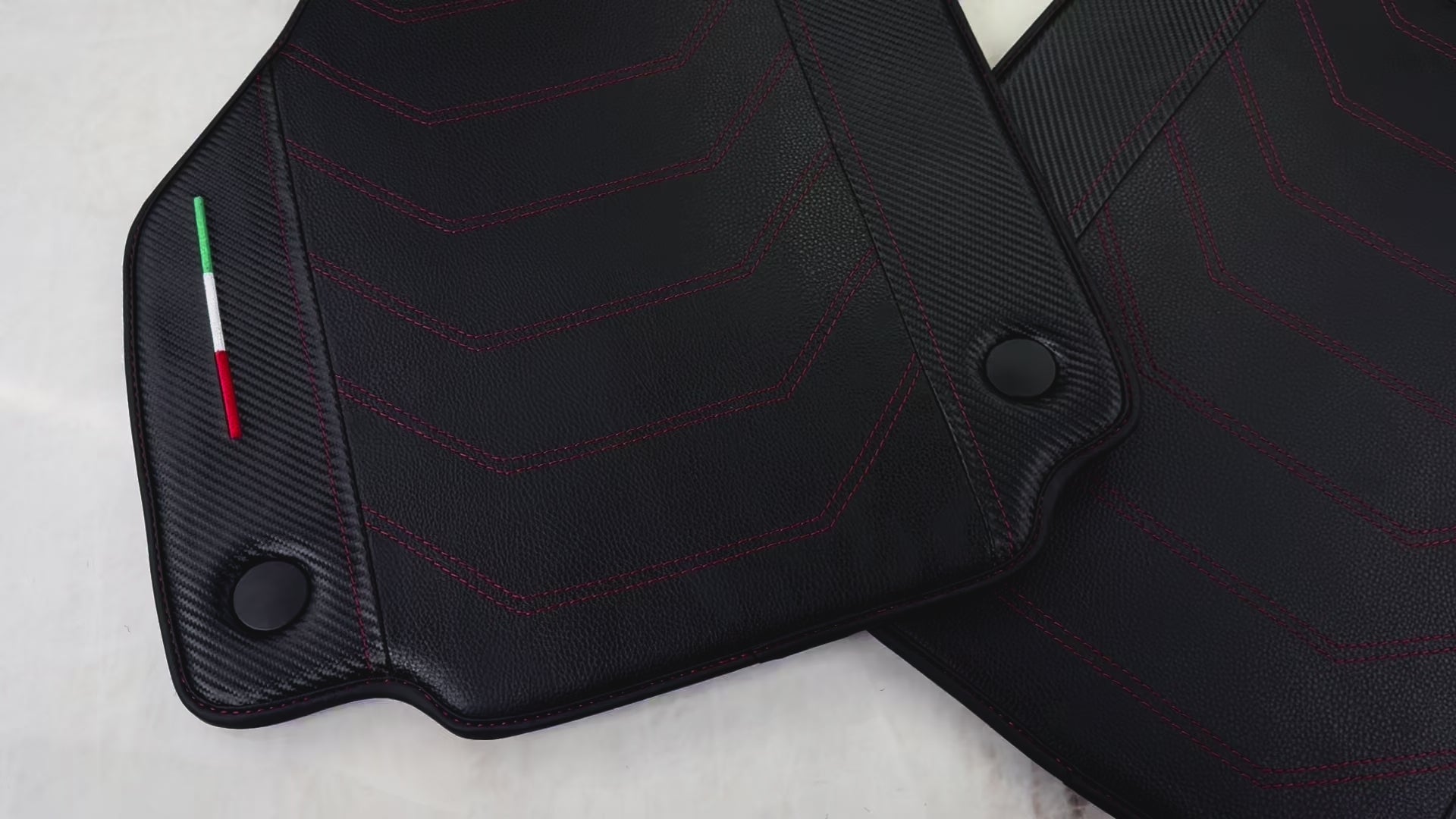Leather Floor Mats For Ferrari 458 Spider 2012-2015 With Carbon Fiber | Italian Edition - AutoWin