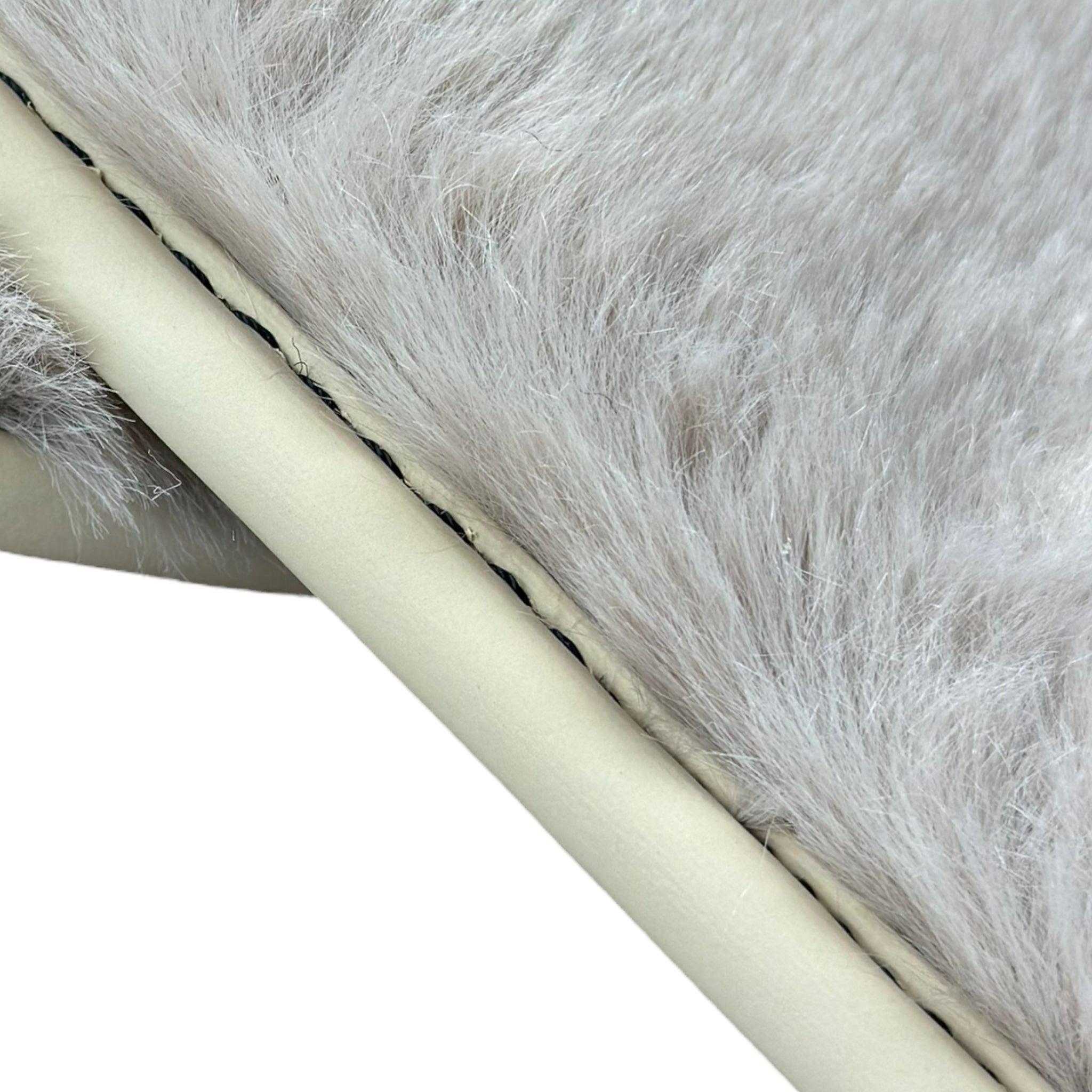 White Sheepskin Floor Mats for Bentley Continental GTC (2018-2023) ER56 Design - AutoWin