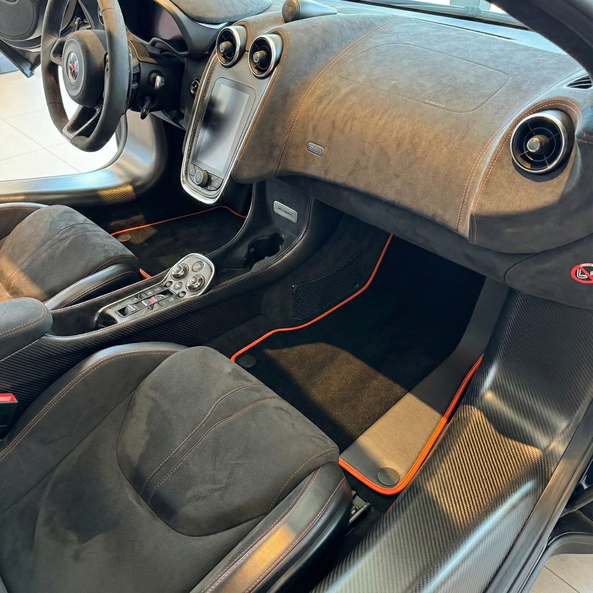 Customizable Floor Mats From Carpet With Leather for McLaren 600LT (2018-2020) - AutoWin