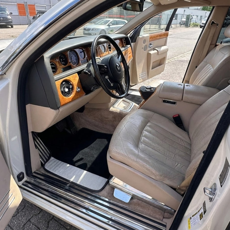 Black Floor Mats for Rolls Royce Phantom VIII 2017-2024 with Gray Leather Borders