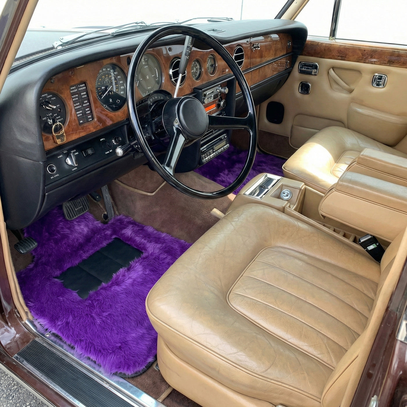 Violet Sheepskin Floor Mats for Rolls-Royce Shadow (1965-1977)