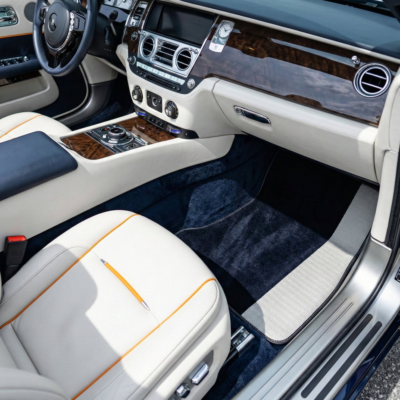 Tapetes de Carro Pretos para Rolls Royce Dawn 2016-2023 com Bordas de Couro Cinza