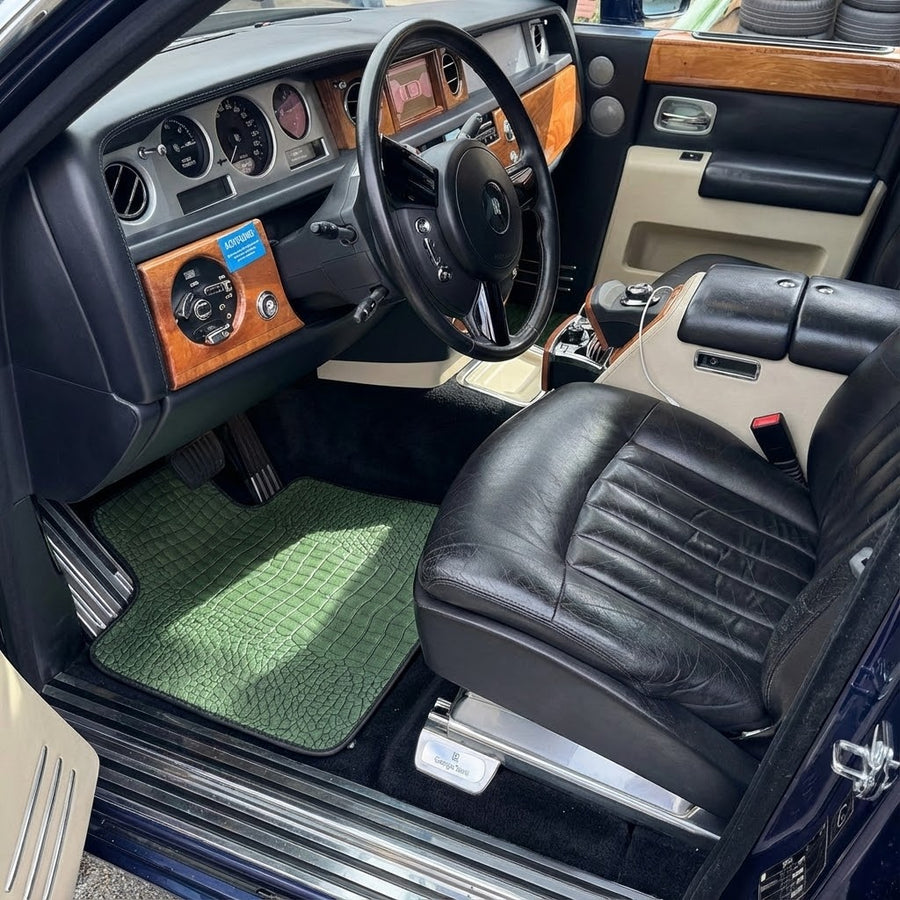 Tapetes de couro verde para Rolls-Royce Phantom VIII (2017-2024)