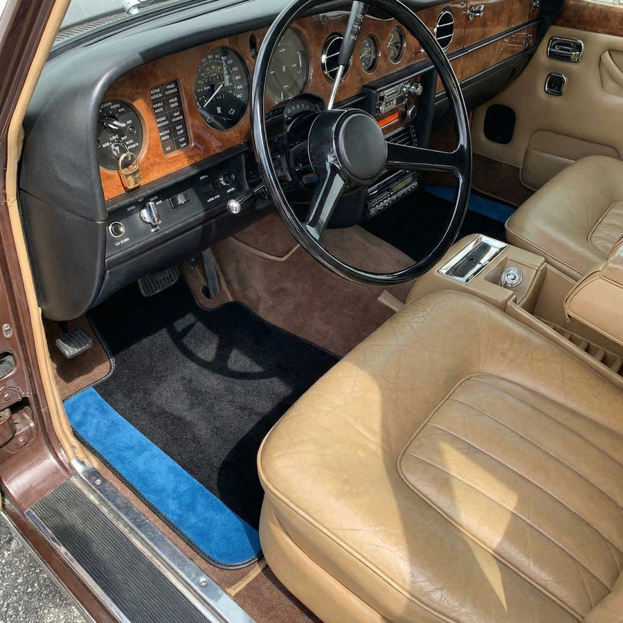Mats Personalizados para Rolls Royce Shadow (1965-1977) com Alcântara Azul