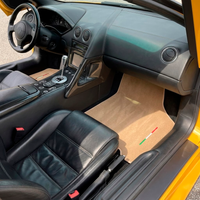 Tapetes de carro bege personalizáveis para Lamborghini Murcielago da marca AutoWin