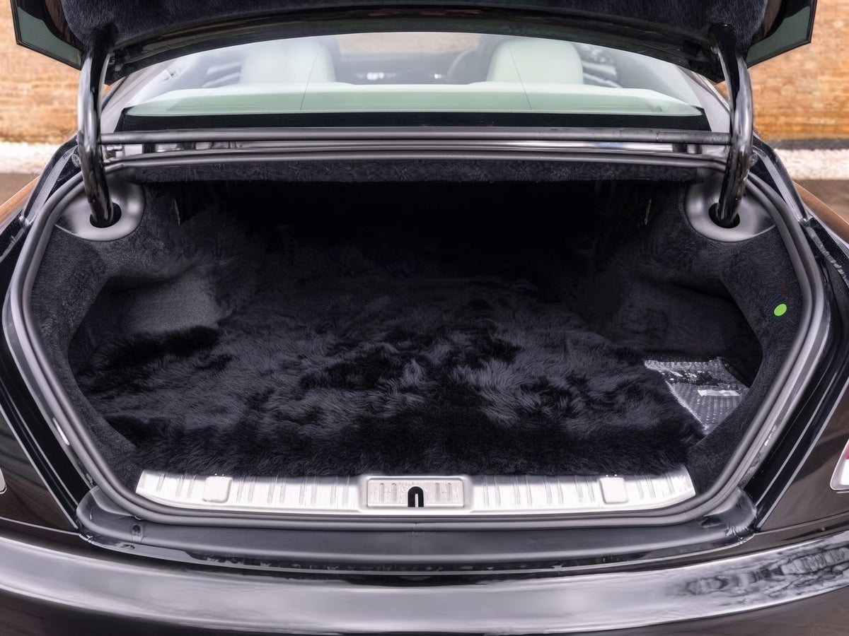 Tapetes de carro em pele personalizáveis com padrão de linha para Rolls Royce Wraith (2013–2023)