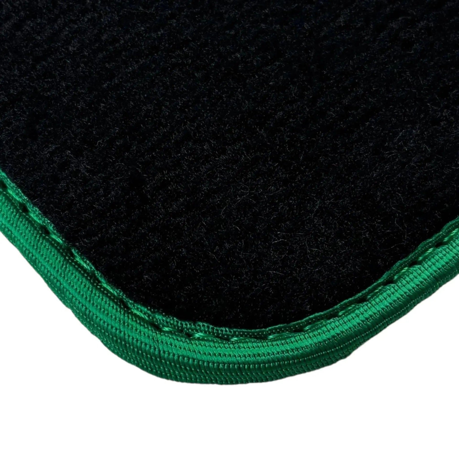 Black Floor Mats For BMW 3 Series E90 | Green Trim - AutoWin
