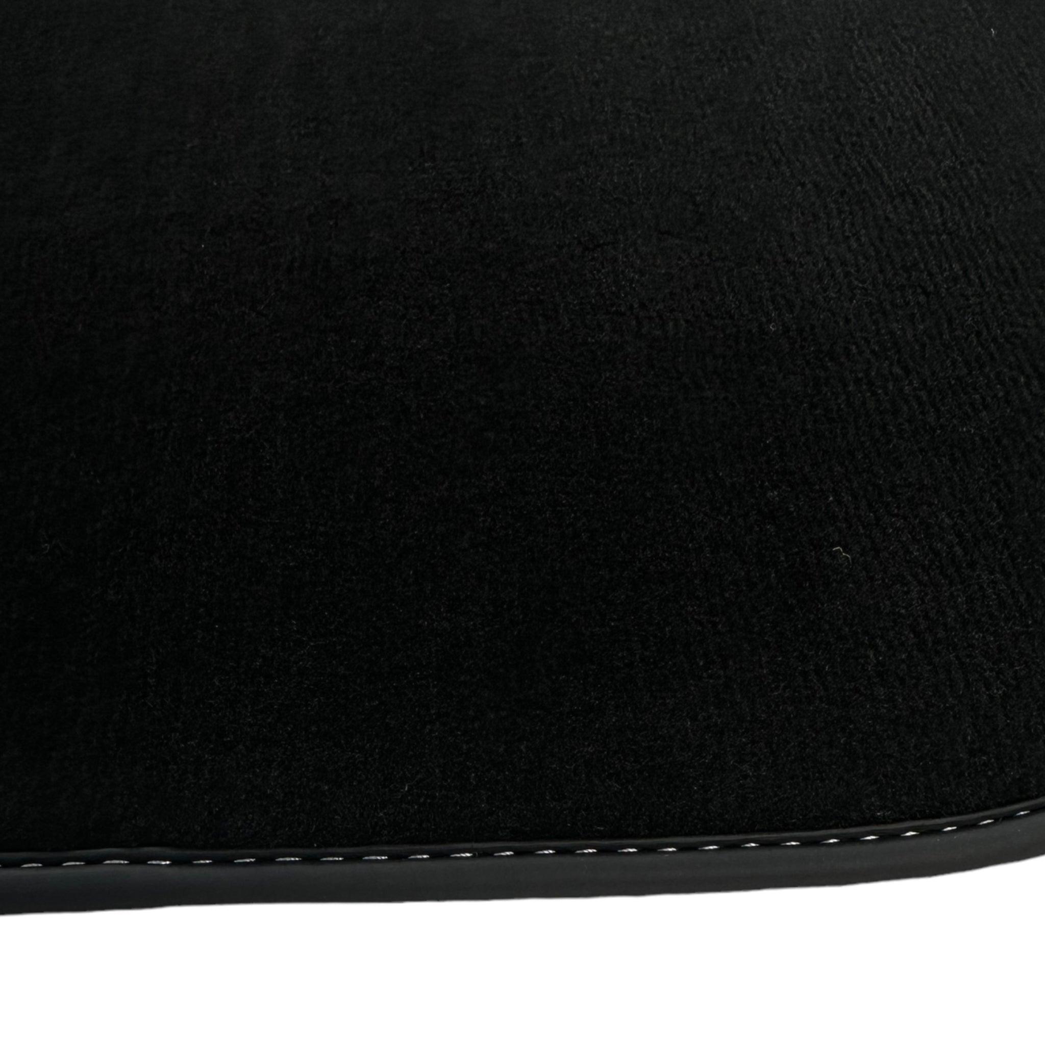 Black Floor Mats for Porsche 911 - 996 (1998-2004) - AutoWin