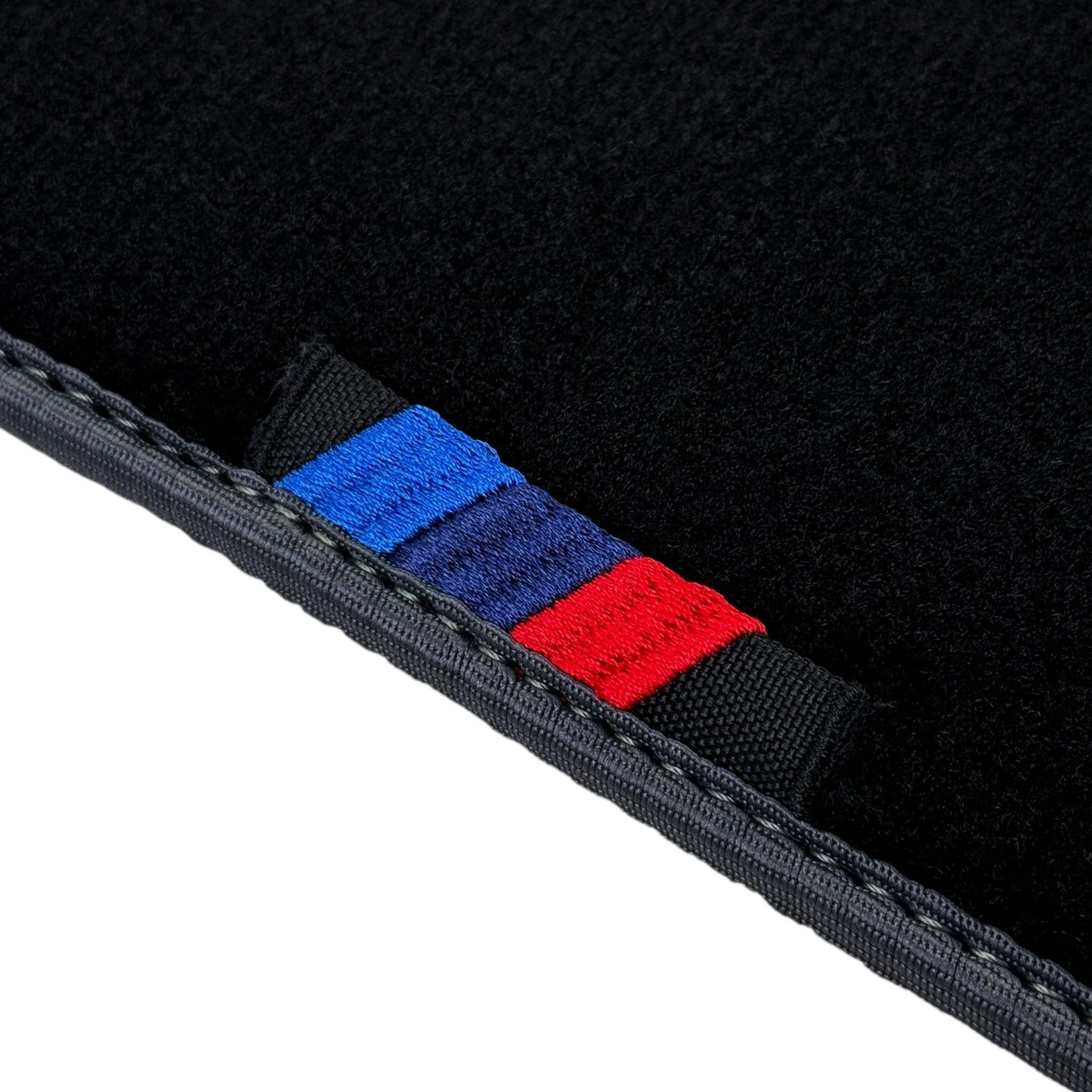 Black Mats For BMW 5 Series G30 | Gray Trim - AutoWin