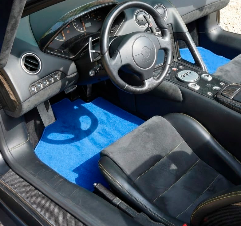 Tapetes de carro azuis personalizáveis para Lamborghini Murcielago da marca AutoWin