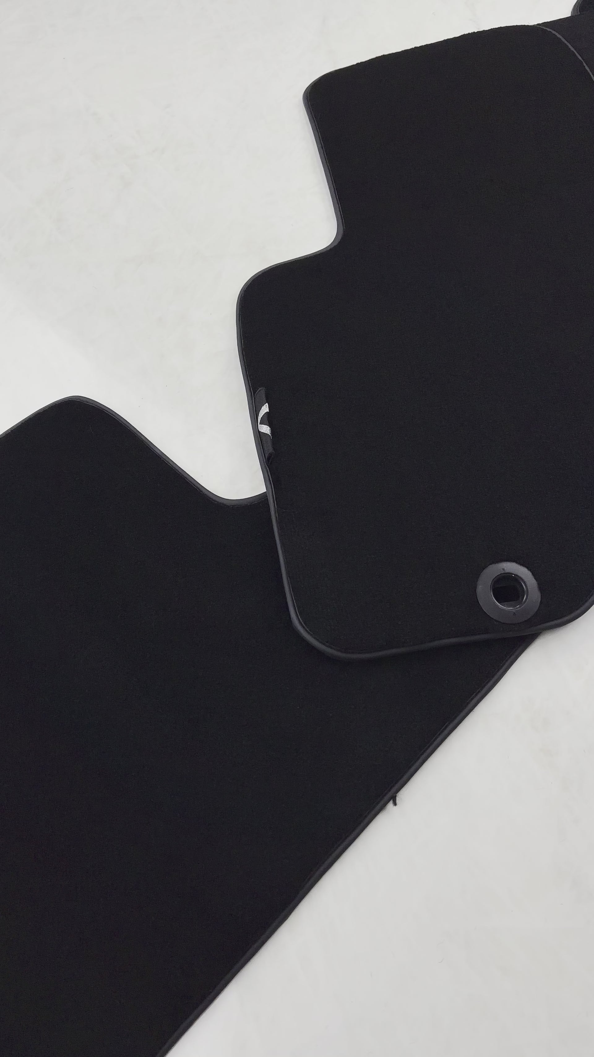 Tapetes de carro pretos para Infiniti EX37 (2013-2014) - AutoWin