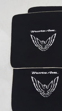 Tapetes de carro pretos com remate bege para Pontiac FireBird (1970-1981) Trans Am