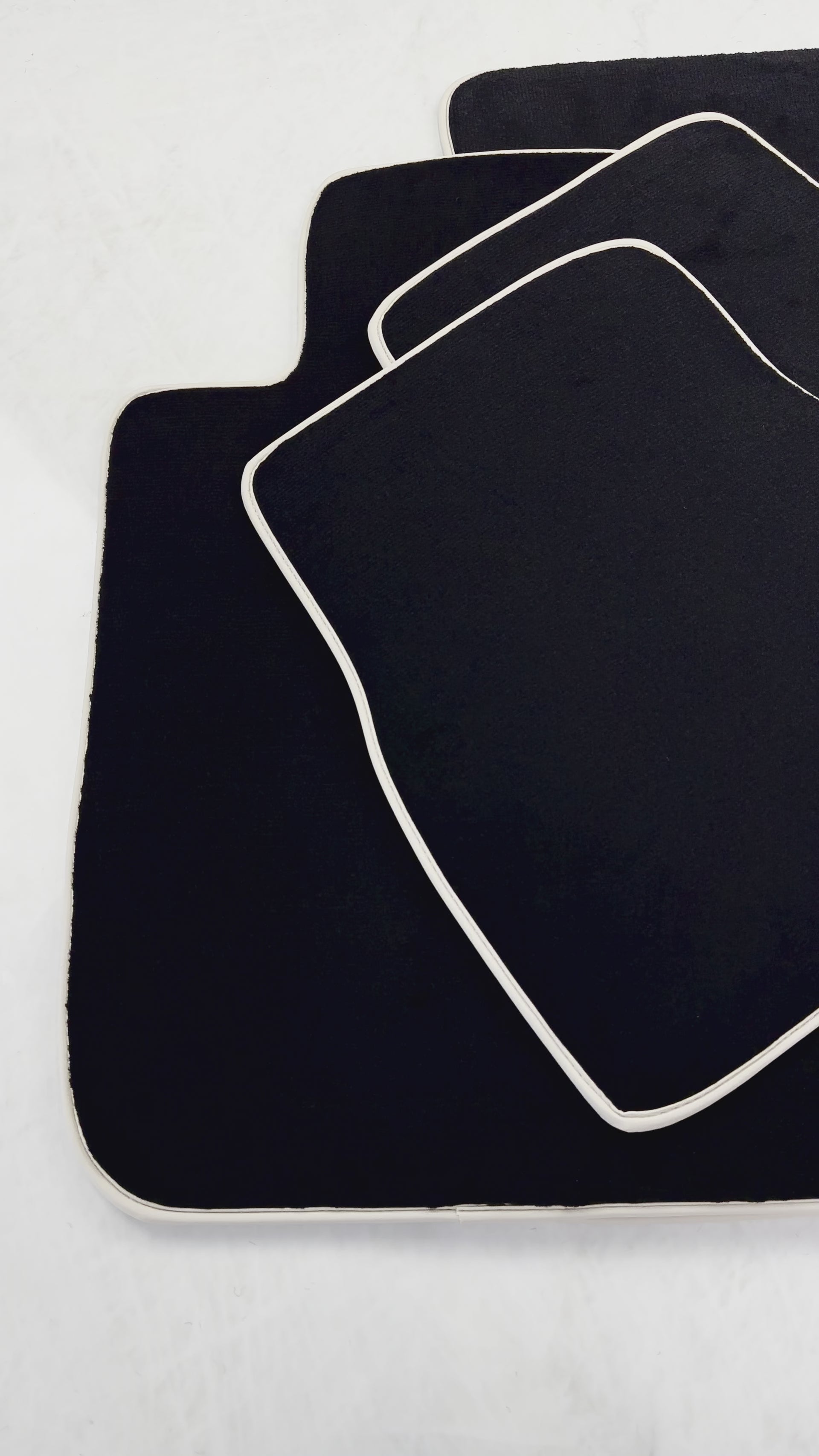 Tapetes de carro pretos para BMW Série 3 E30 Coupé de 2 portas (1982–1994) - AutoWin