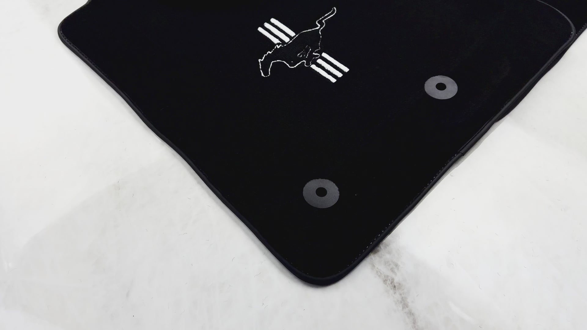 Tapetes de carro pretos para Ford GT350 Shelby (2015-2021) - AutoWin.EU