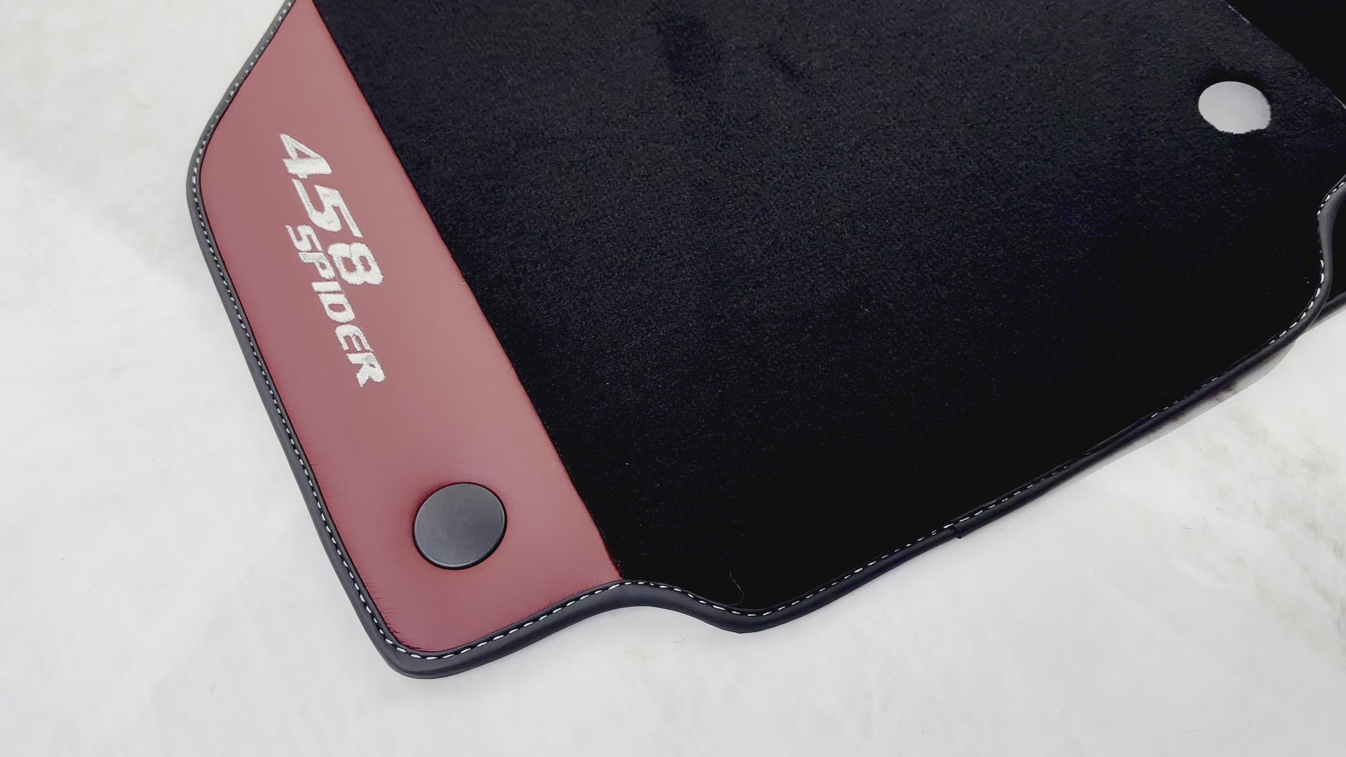 Tapetes para carro Ferrari 458 Spider (2012-2015) em pele Nappa Bordeaux - AutoWin