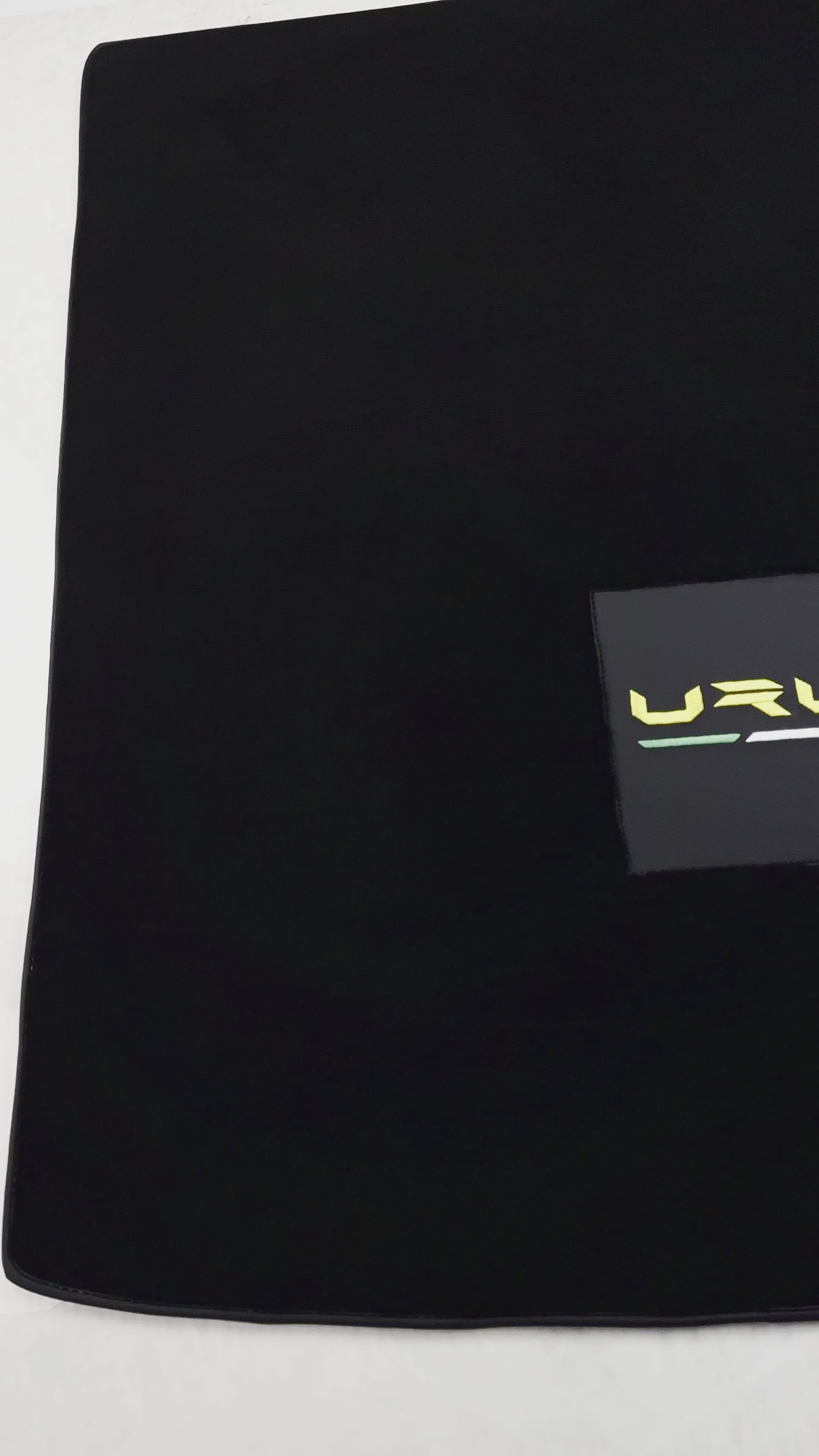 Tapete de bagageira para Lamborghini Urus com couro preto - AutoWin.EU