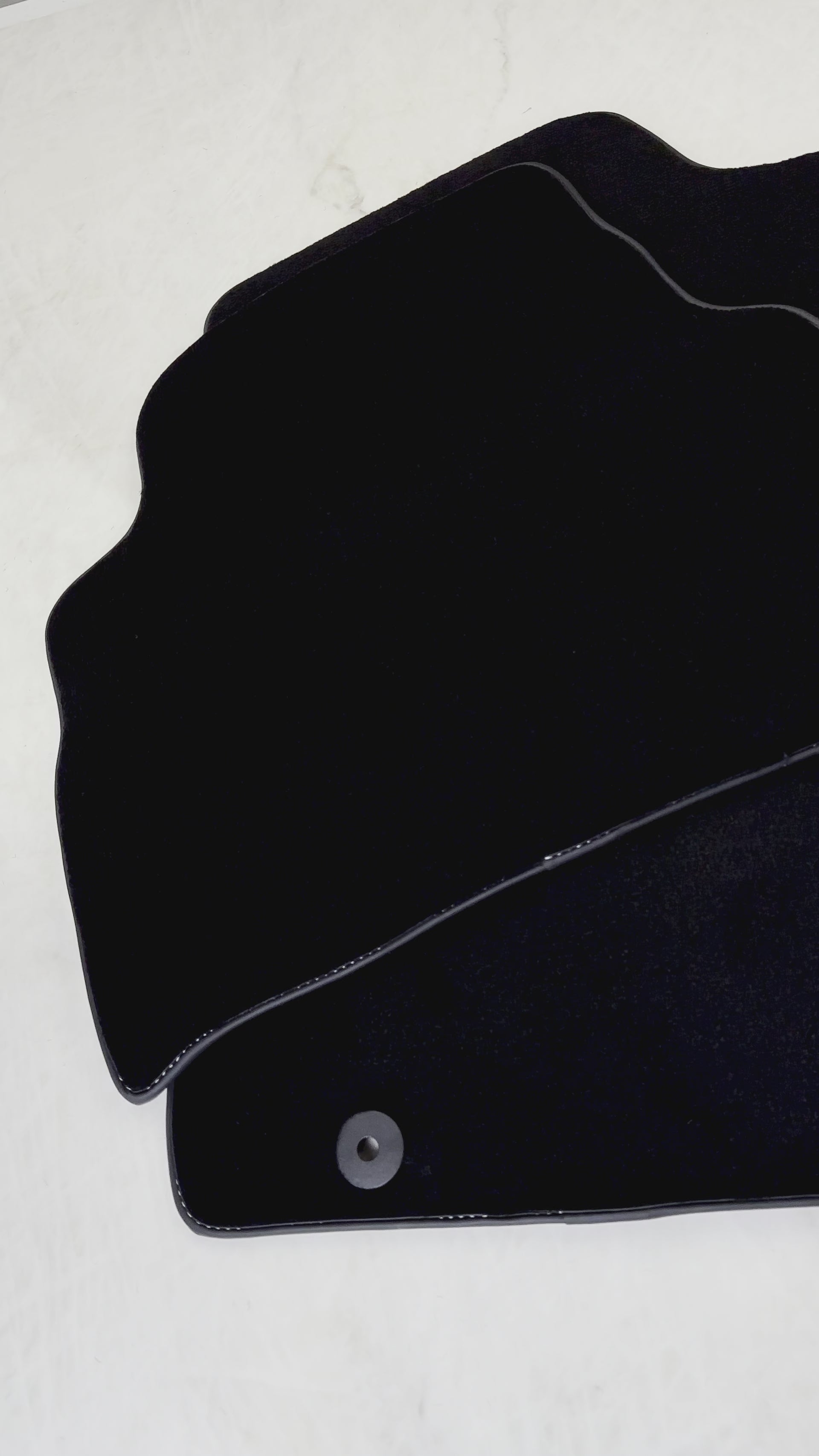 Tapetes de carro pretos para Ford C-Max (2003-2010) - AutoWin