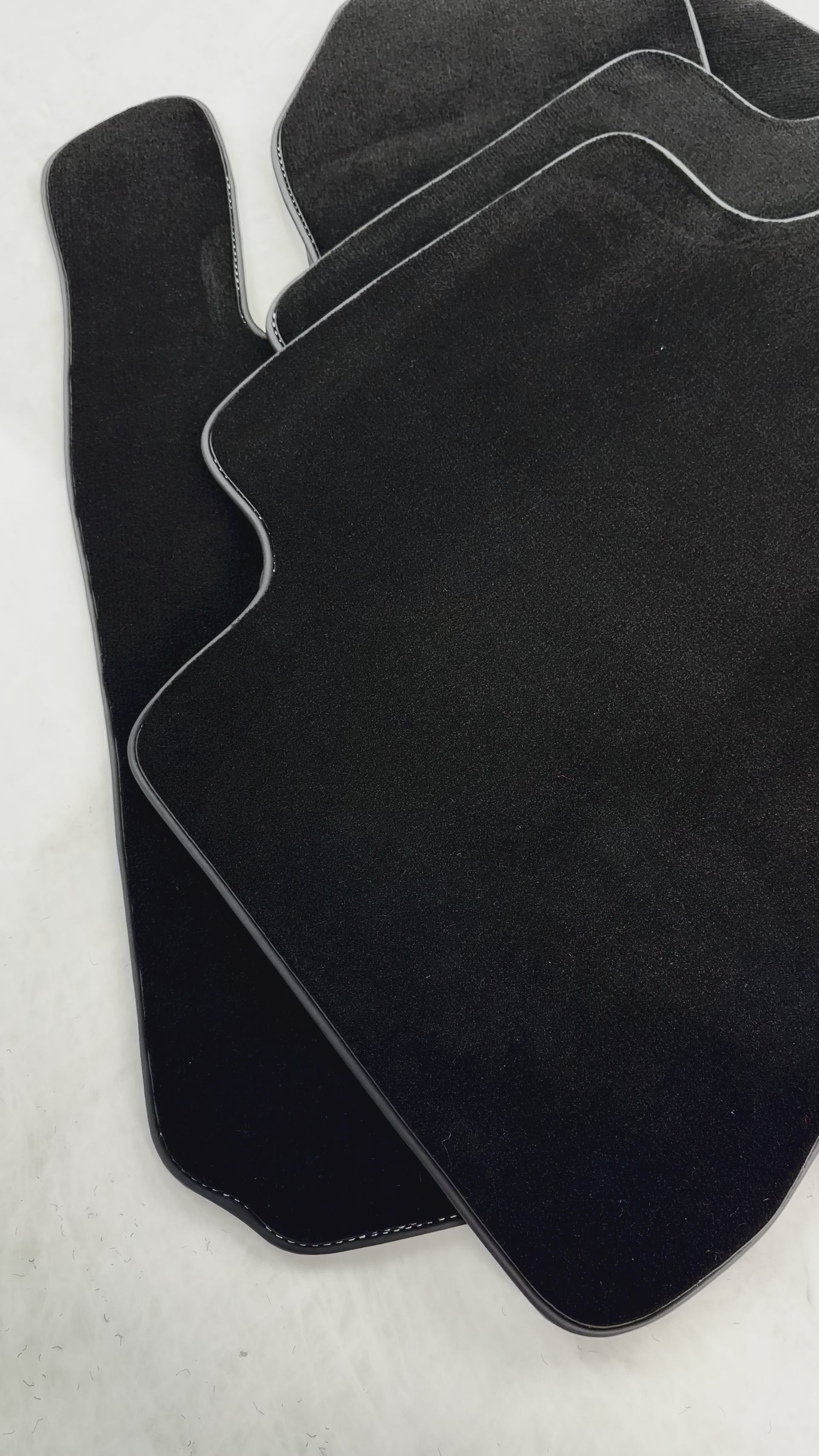 Tapetes de Carro Pretos para Toyota RAV4 (2006-2013) - AutoWin