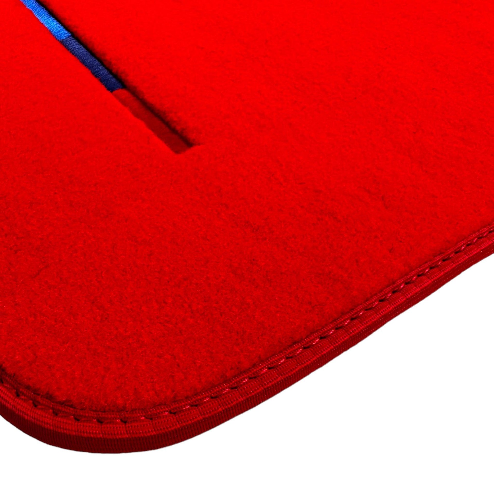Red Mats For BMW M3 E92 With M Package - AutoWin