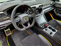 Tapetes de carro personalizáveis em pele Alcantara para Lamborghini Urus