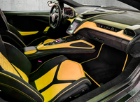 Tapetes de carro pretos personalizáveis para Lamborghini Urus com acabamento amarelo