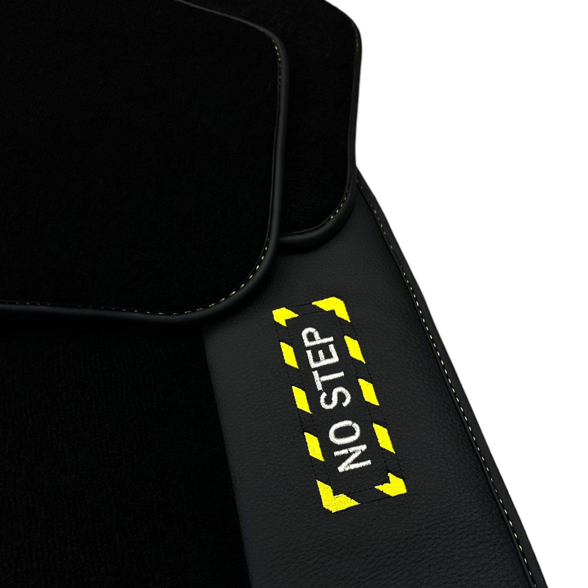 Black Floor Mats For BMW 1 Series E81 | Fighter Jet Edition - AutoWin