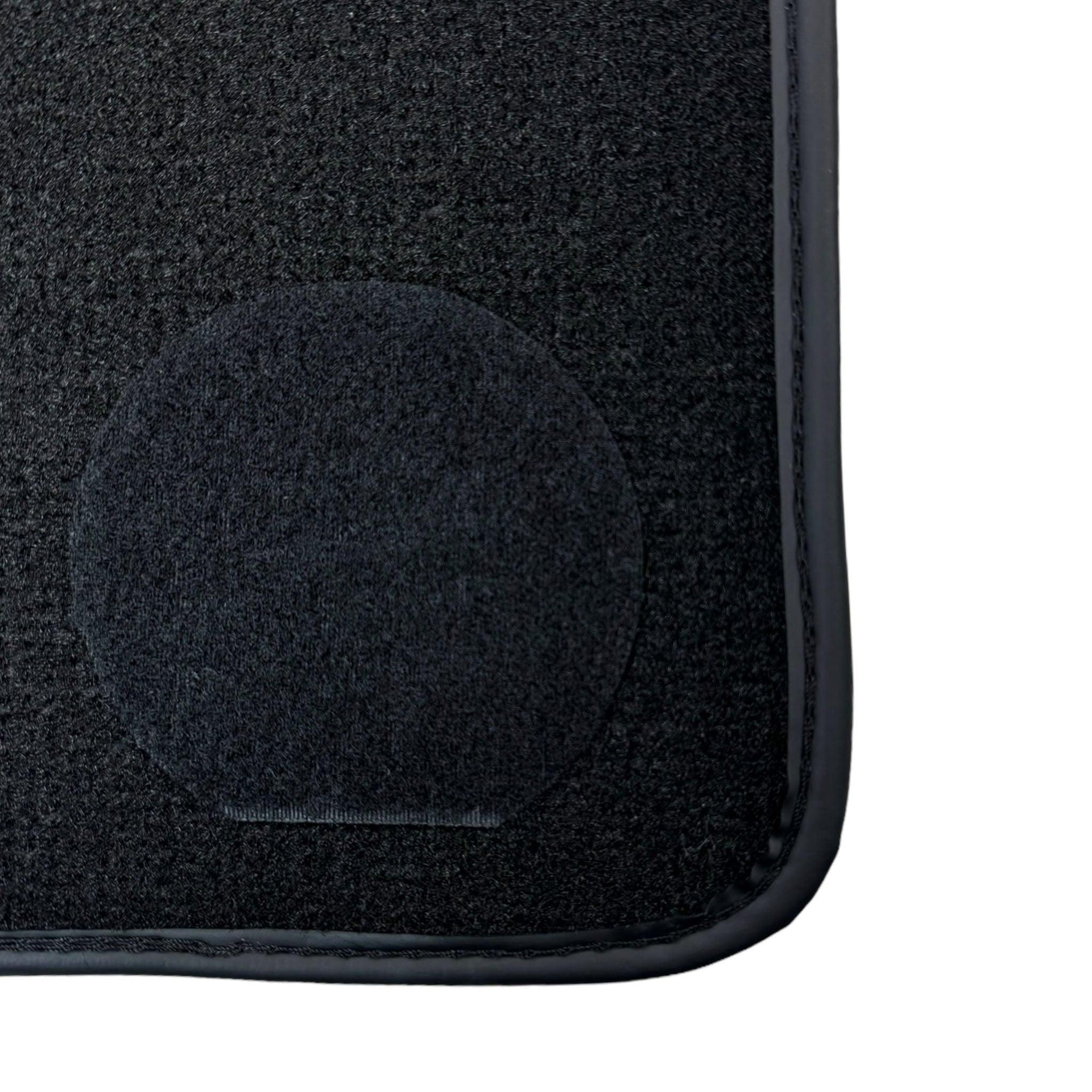 Black Floor Mats For BMW X5 Series E70 | Black Trim - AutoWin