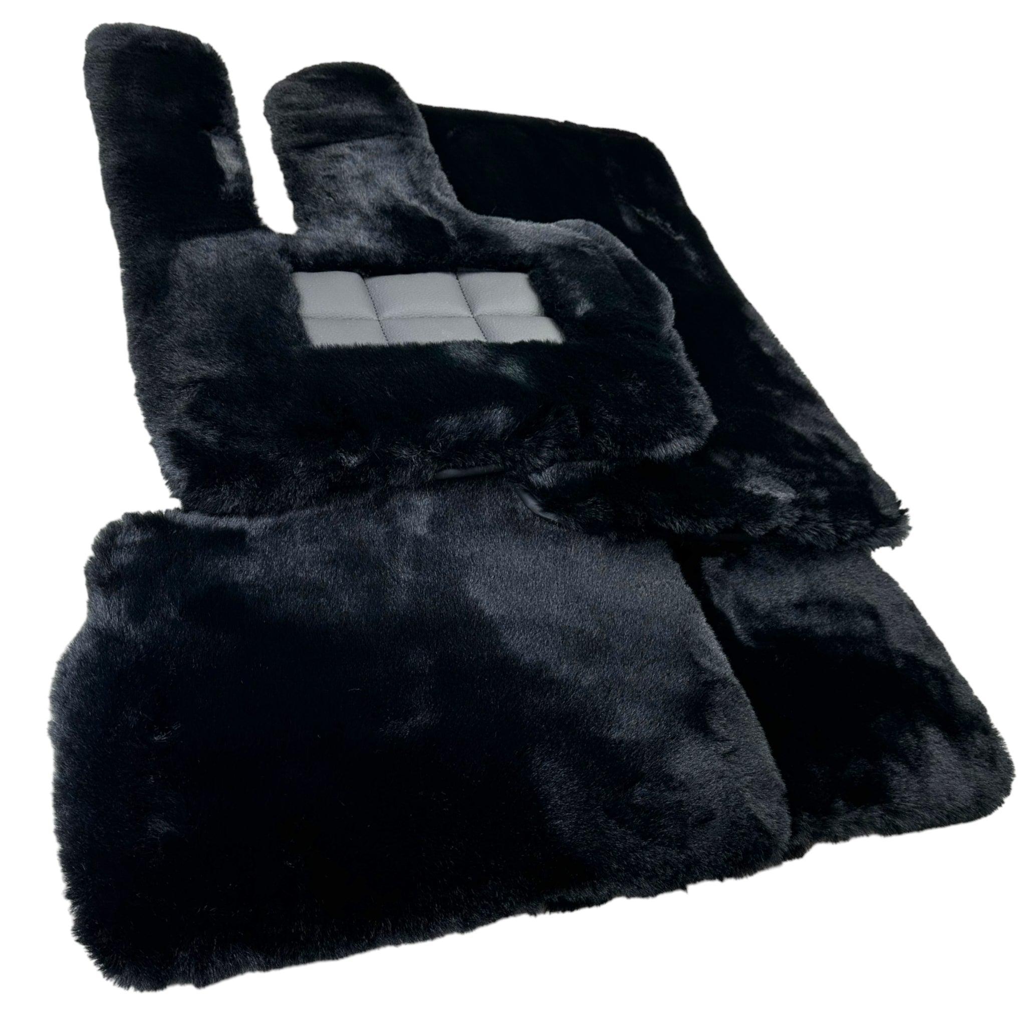 Black Sheepskin Floor Mats For Mercedes Benz C-Class S204 Estate (2007-2014) | ER56 Design - AutoWin