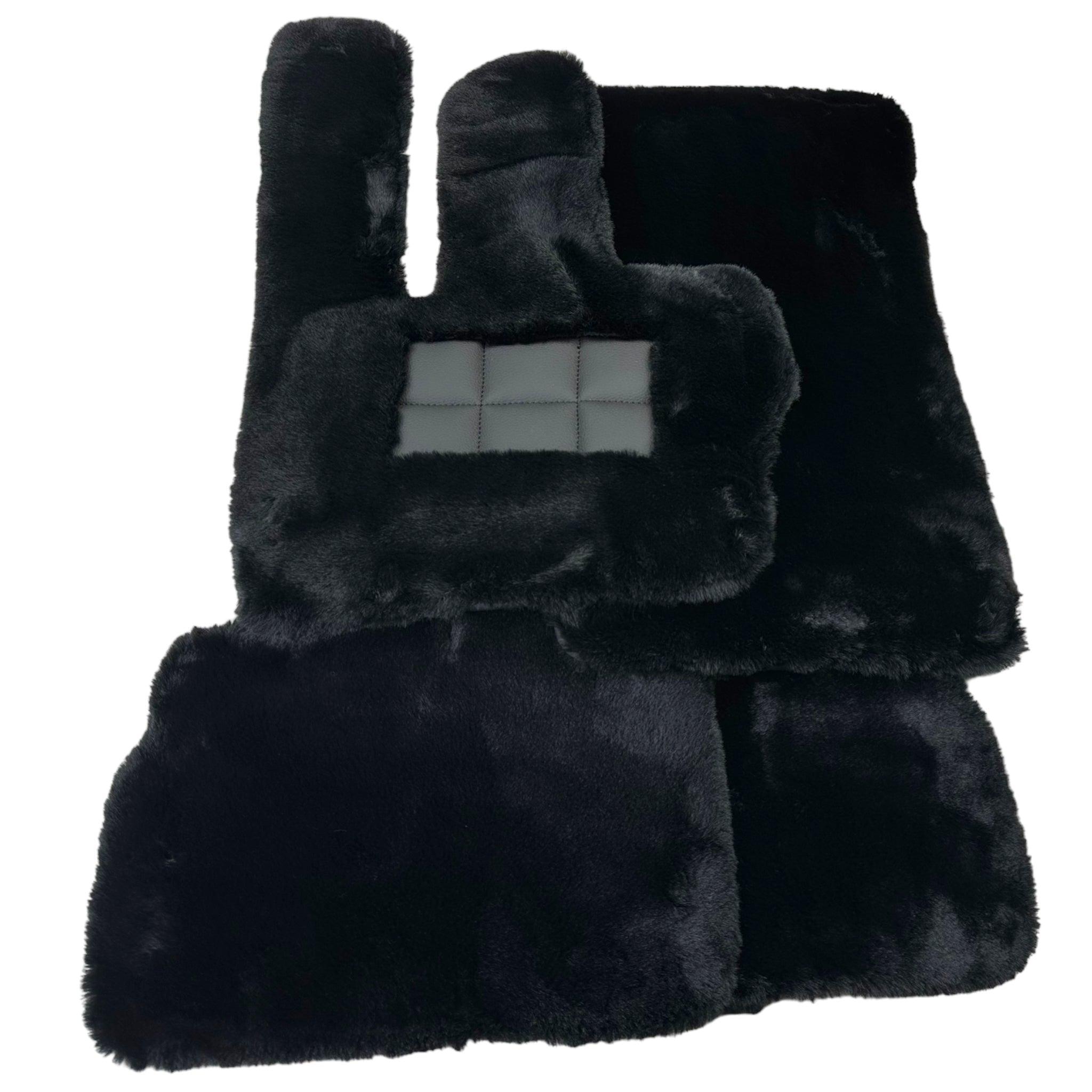 Black Sheepskin Floor Mats For Mercedes Benz C-Class S204 Estate (2007-2014) | ER56 Design - AutoWin