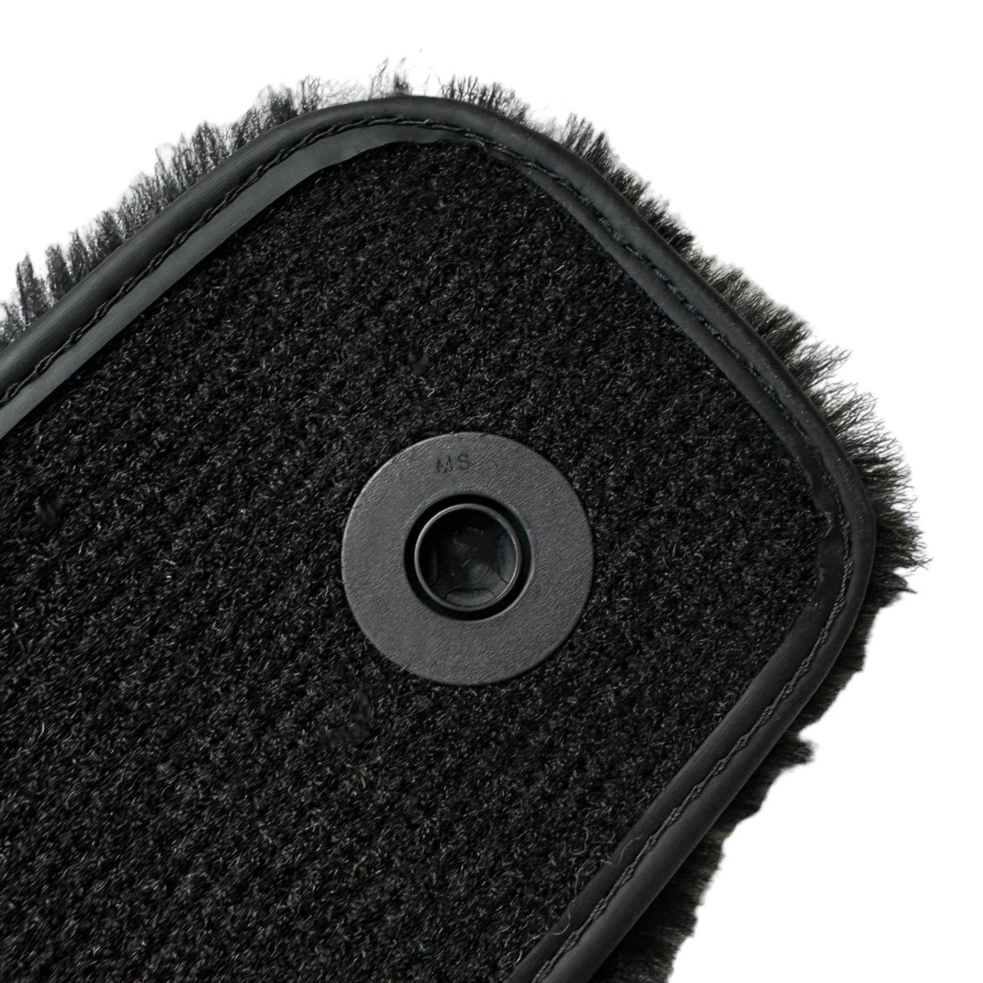 Black Sheepskin Floor Mats For Mercedes Benz M-Class W166 (2011-2015) | ER56 Design - AutoWin